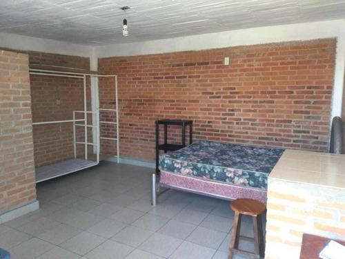 Imagen 11 de 16 de Edificio En Venta Con 14 Habitaciones Amuebladas. La Magdalena Ocotitlan.