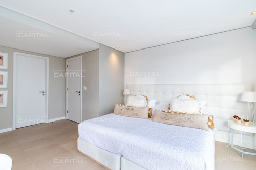 Imagen 25 de 30 de Venta De Increíble Departamento Unificado En Torre Premiun De Playa Brava - Punta Del Este Brava