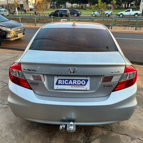 Honda Civic 2.0 Lxr Flex Aut. 4p