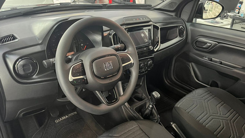 Fiat Strada 1.4 8v Freedom Cd