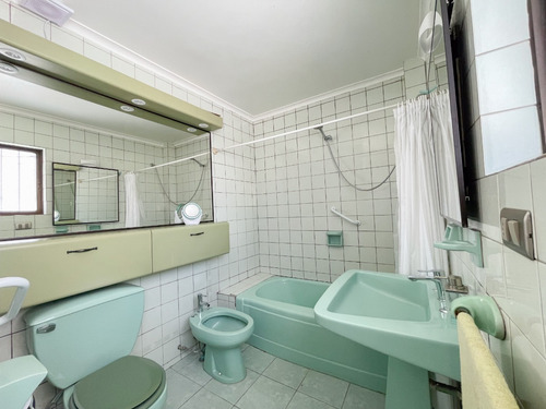 Departamento-casa Con Goce Exclusivo De Terreno En Ñuñoa
