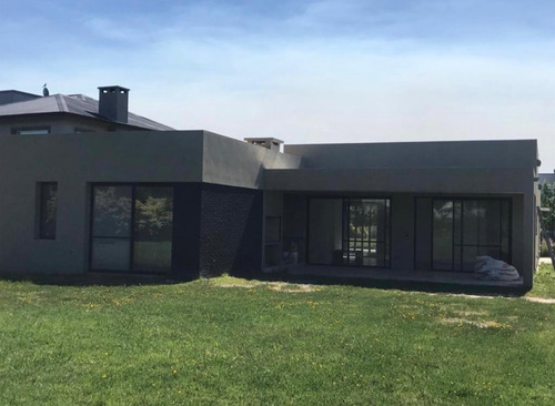 Imagen 16 de 21 de Venta Casa 4 Ambientes En 1 Planta Barrio San Gabriel Villanueva Tigre