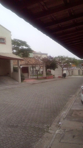 Imagem 2 de 15 de Sobrado À Venda, 3 Quartos, 2 Vagas, Utinga - Santo André/sp - 27447