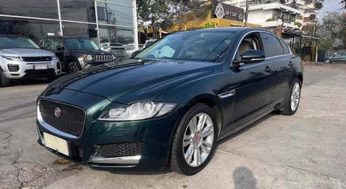 Jaguar XF 2.0 Pure