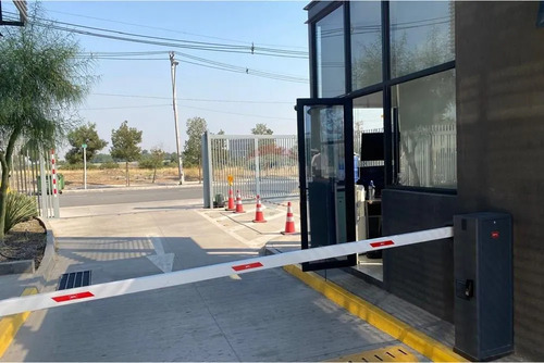 Bodega Con Oficina En Arriendo, Pudahuel, Santiago