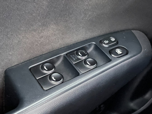 Imagem 10 de 14 de Hyundai Hb20 Comfort 1.0 Flex Completo 2016 Autos Rr