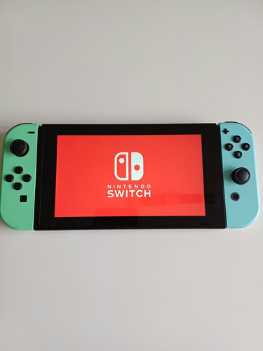 Nintendo Switch Edición Animal Crossing