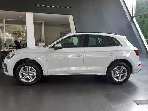 Imagen 4 de 15 de Audi Q5 45 Tfsi Quattro (245) Hp S Tronic Select