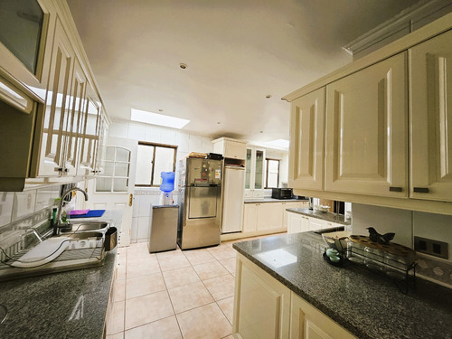 Arriendo Casa En Cond. Amoblada 5d6b Cam. Otoñal