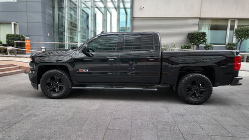 Chevrolet Cheyenne 6.2 2500 Cab Dob Midnight Edition 4x4 At