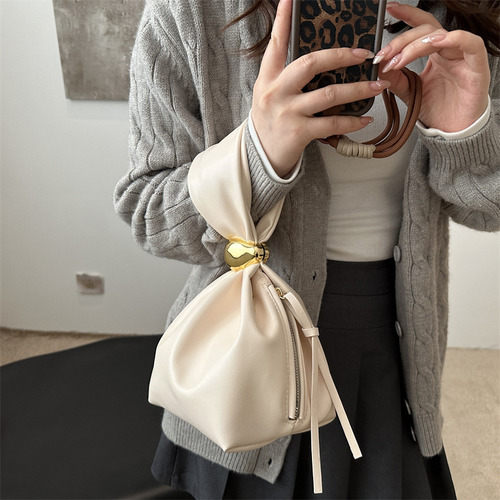 Bolso De Mano De Poliuretano Con Cremallera Lateral Para Fie