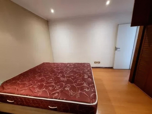 Casa En Venta - 2 Dormitorios 2 Baños - 220mts2 - Caseros