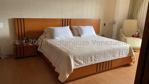 Ls Vende Pent House Urb Miranda