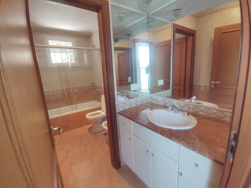 Casa De 4 Dormitorios En Barrio Privado San Joaquín, Exaltación De La Cruz