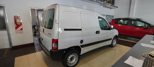 Imagen 17 de 25 de Peugeot Partner Furgon 1.6 Nafta Az