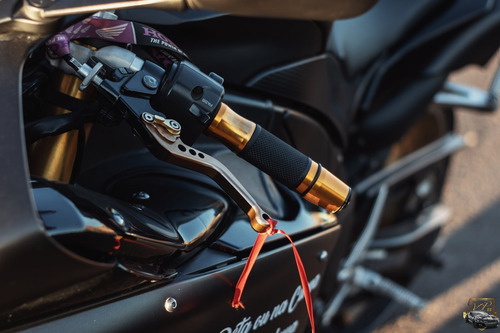 Imagem 7 de 12 de Yamaha R1 2010