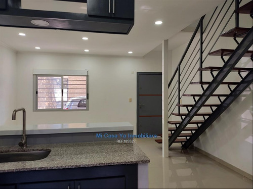 Imagen 9 de 30 de Venta Casa Tres Cruces 2 Dormitorios Patio Balcón Divina! Usd 89.000 Más Saldo