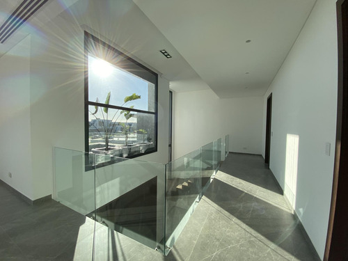 Casa A Estrenar Puertos Del Lago Barrio Marinas Escobar