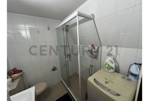 Venta Depto. Duplex 2d/2b Condominio En Alcántara