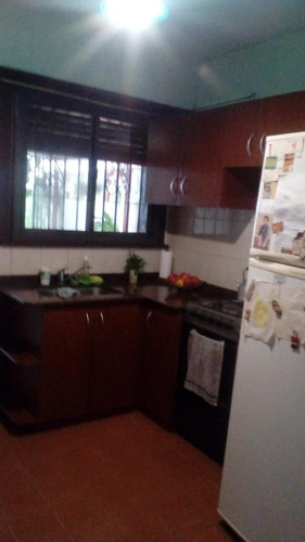Se Vende En San Bernardo Centro Chalet Tres Ambientes Dos Dormitorios F: 9337