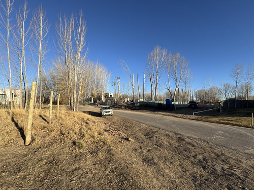 Venta De Casa En Pozo, Barrio Privado Canales De Plottier