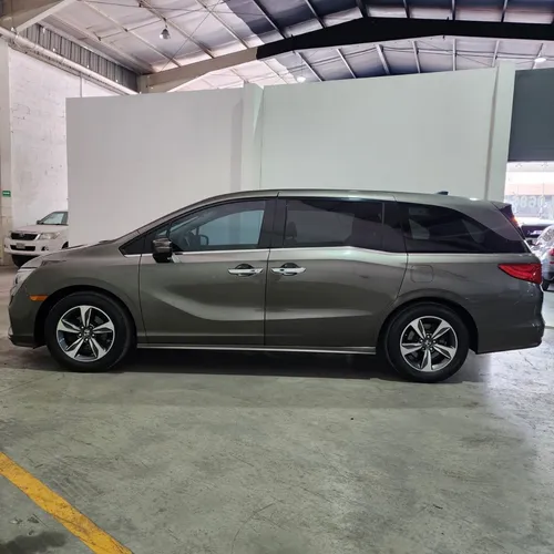 Honda Odyssey 3.5 Touring At