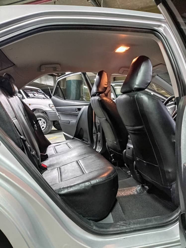 Imagen 5 de 9 de Toyota Corolla 2016