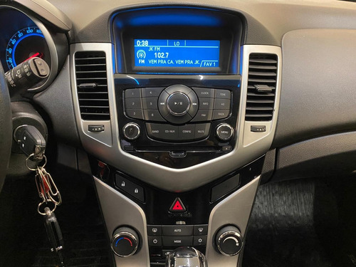 Chevrolet Cruze 1.8 LT 16V FLEX 4P AUTOMÁTICO