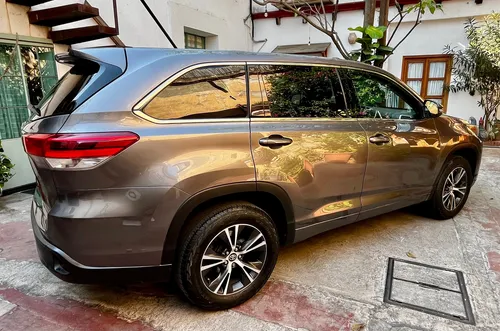Toyota Highlander 3.5 Le At