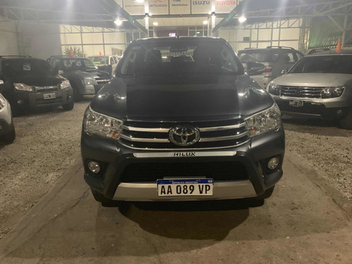 Imagen 3 de 5 de Toyota Hilux 2.8 Cd Srv 177cv 4x2 2016