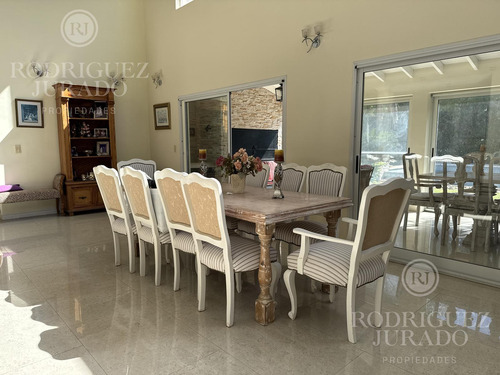 Casa De 400m2 En Venta Barrio Privado Septiembre - Maschwitz