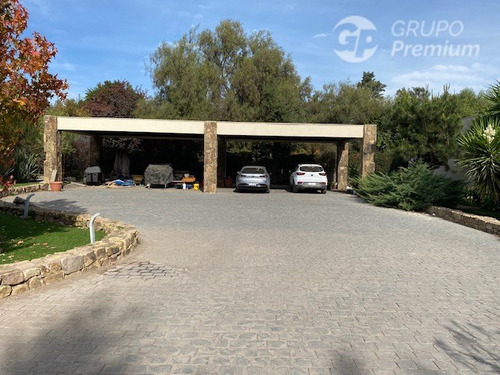Casa En Venta De 6 Dorm. 7 Baños Piscina En Padre Hurtado