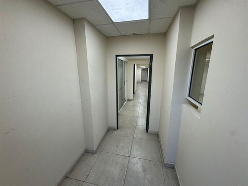 Bodega Comercial En Venta En Ave. Nogalar En San Nicolás