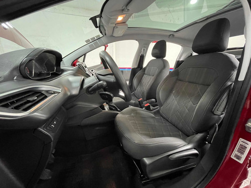 Imagen 10 de 25 de Peugeot 208 2016 1.6 Allure Touchscreen