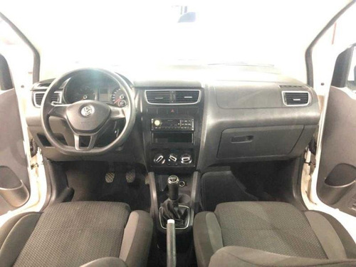 Imagem 7 de 10 de Volkswagen Fox 1.6 Mi 8v Flex 4p Manual 2012/2012