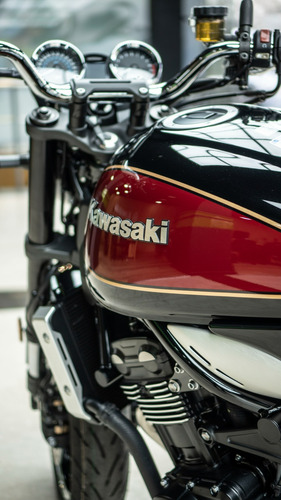 Kawasaki Z900rs (no Bmw Nine T , No Triumph Scrambler)