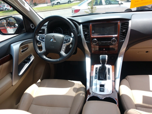 Imagen 6 de 12 de Mitsubishi Montero 2018 3.0 Advance 4x2