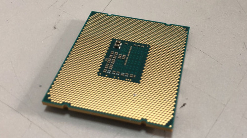 Processador Intel Xeon E5-2630 V3 (Usado)