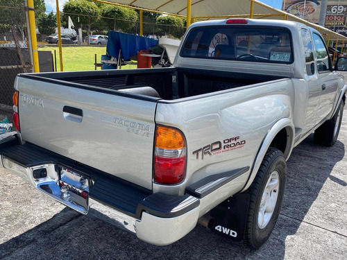 Imagen 10 de 15 de Toyota Tacoma 4x4 Legalizada V6
