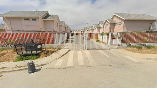 Casa En Venta De 3 Dorm. En Quilpué