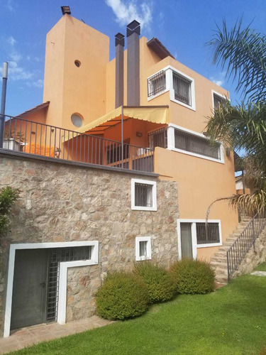 Casa Venta 5 Dorm. Villa Del Lago - Villa Carlos Paz