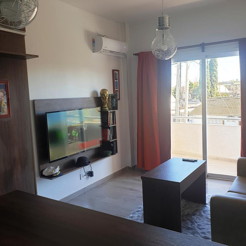 Imagen 3 de 6 de Hermoso Departamento De 2 Ambientes En Castelar Norte