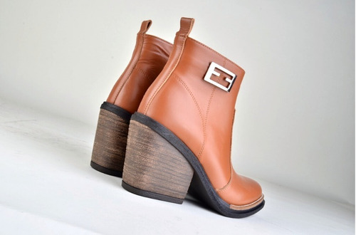 Imagen 8 de 8 de Botas Botinetas Texanas De Mujer De Cuero Georgi - Ferraro