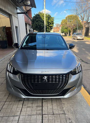 Peugeot 208 1.6 Feline Tiptronic
