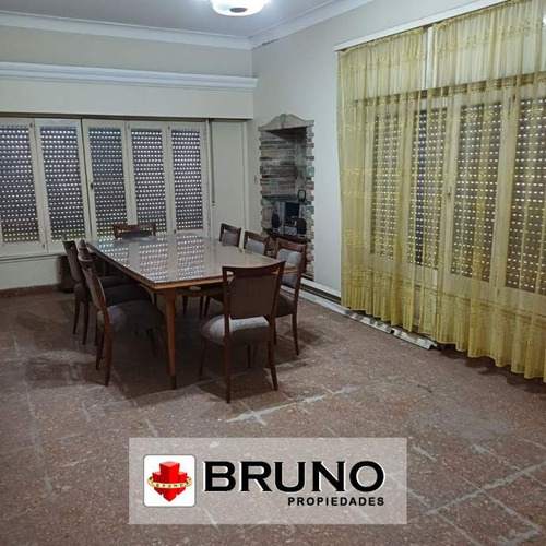 Casa En Venta En Parque San Martin