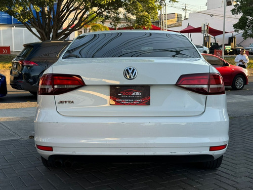 Volkswagen Jetta 2.0 Tiptronic At