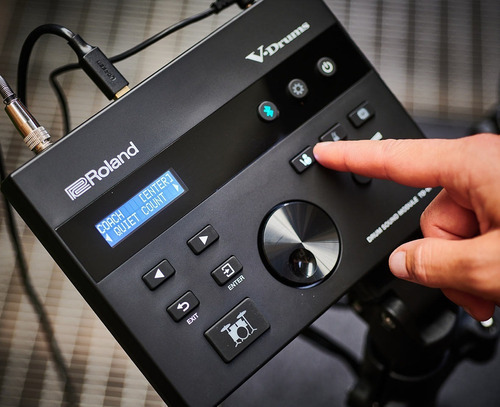 Bateria eletrônica Roland TD-07kv com sons editáveis