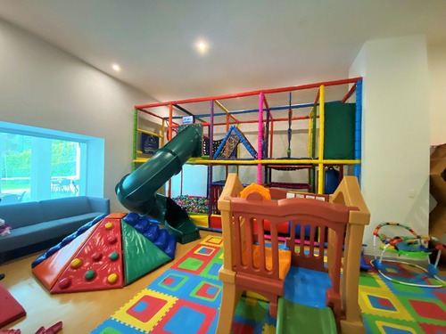 Departamento En Venta En La Cumbre (el Servilletero) Con Balcones