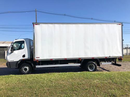Mb Accelo 1016 Ano 2022/22 - Mercedes Benz Caminhões - Baú