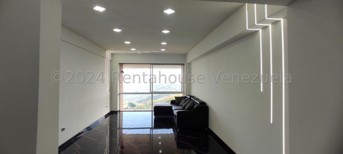 Apartamento En Alquiler Villa Nueva Hatillo Cda 24-14149 Yf